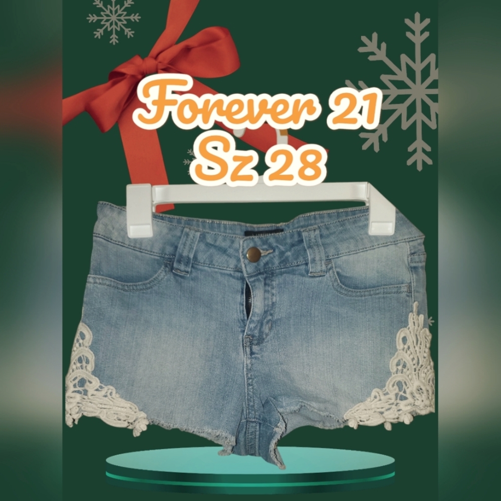 Forever 21 Lace solid shorts sz 28